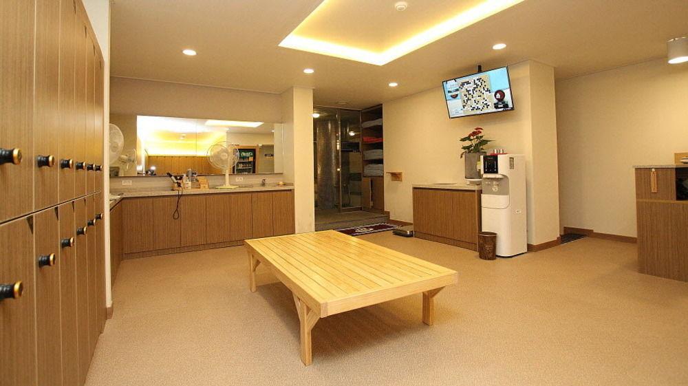 Mini Hotel 141 Кёнджу Экстерьер фото