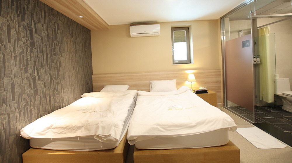 Mini Hotel 141 Кёнджу Экстерьер фото