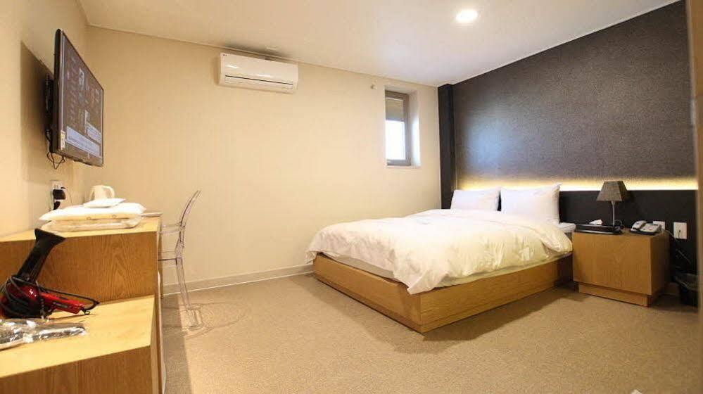 Mini Hotel 141 Кёнджу Экстерьер фото